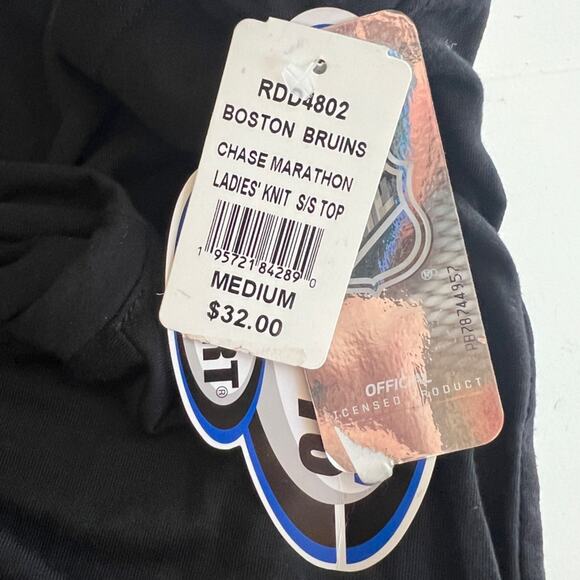 New BOSTON BRUINS NHL Graphic Logo Short Sleeve Chase T-Shirt Women’s SIZE M - Picture 6 of 6